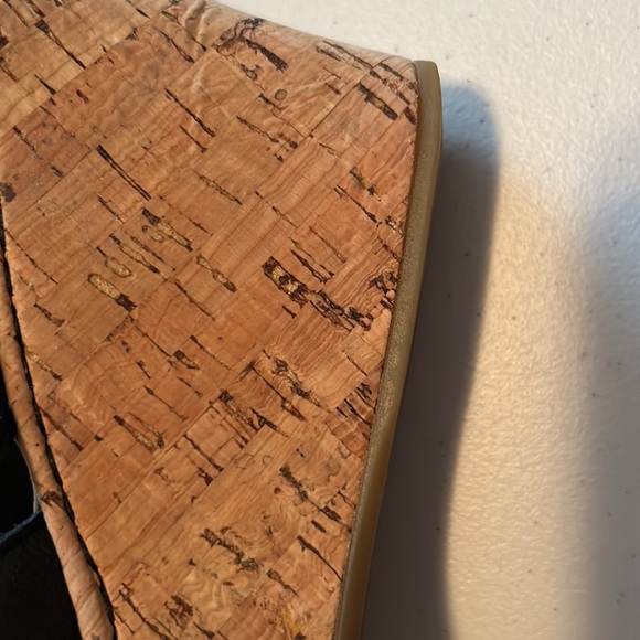 Ladies BORN Black Cork Wedge Sandal, sz 10, Excellent Condition!! - Picture 7 of 10